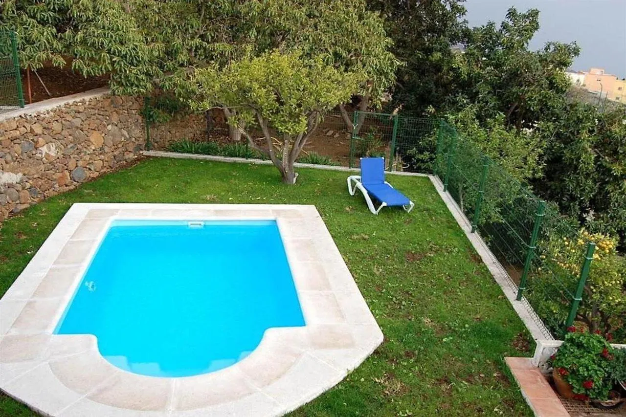 Holiday Home Villa La Serenidad アロナ
